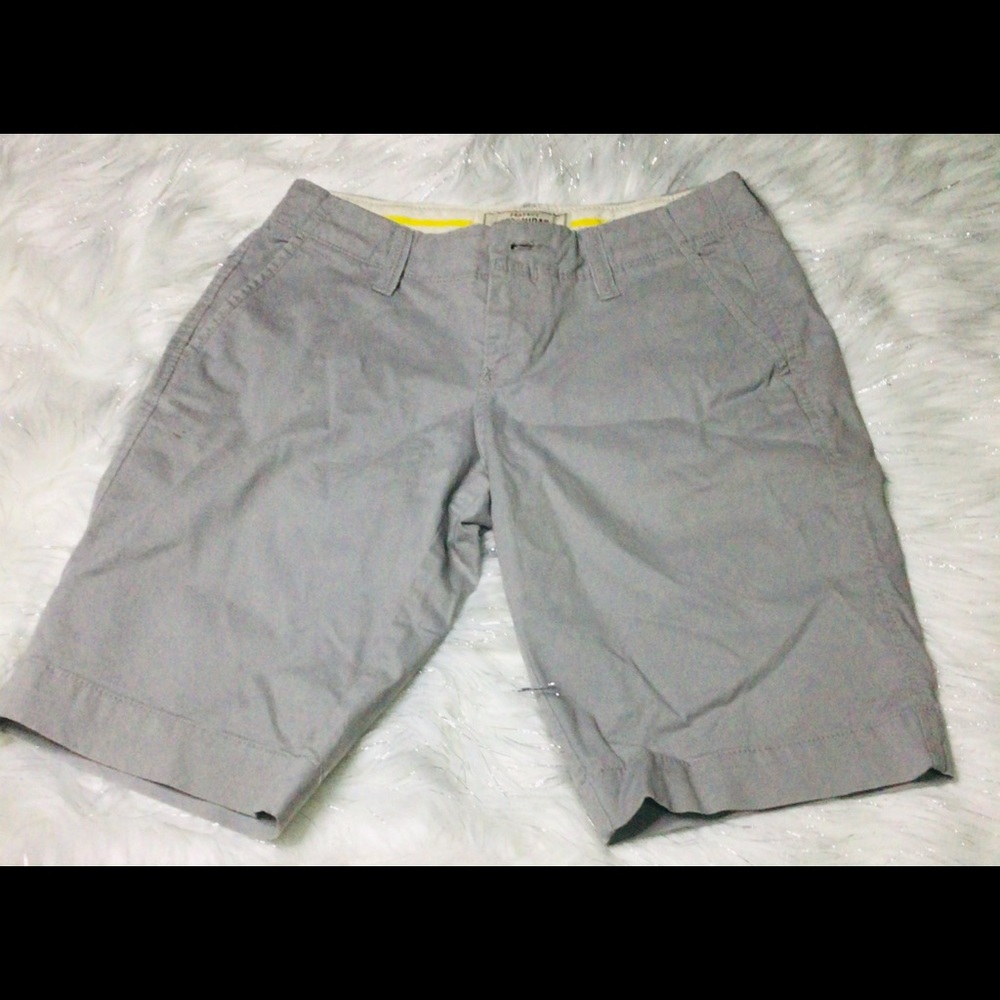 Women’s Bermuda Kahakis Shorts Low Rise